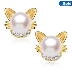 Pearl Cat Head Earring